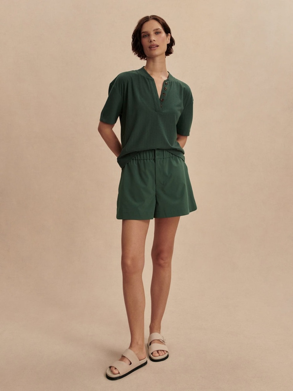 Varley Nila Mid-Rise Short 3.5"